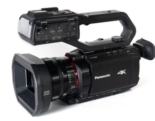파나소닉 4K 캠코더 (방송용 프로) AG-CX10 뛰어난 성능과 휴대성을 겸비한 렌즈 일체형 캠코더